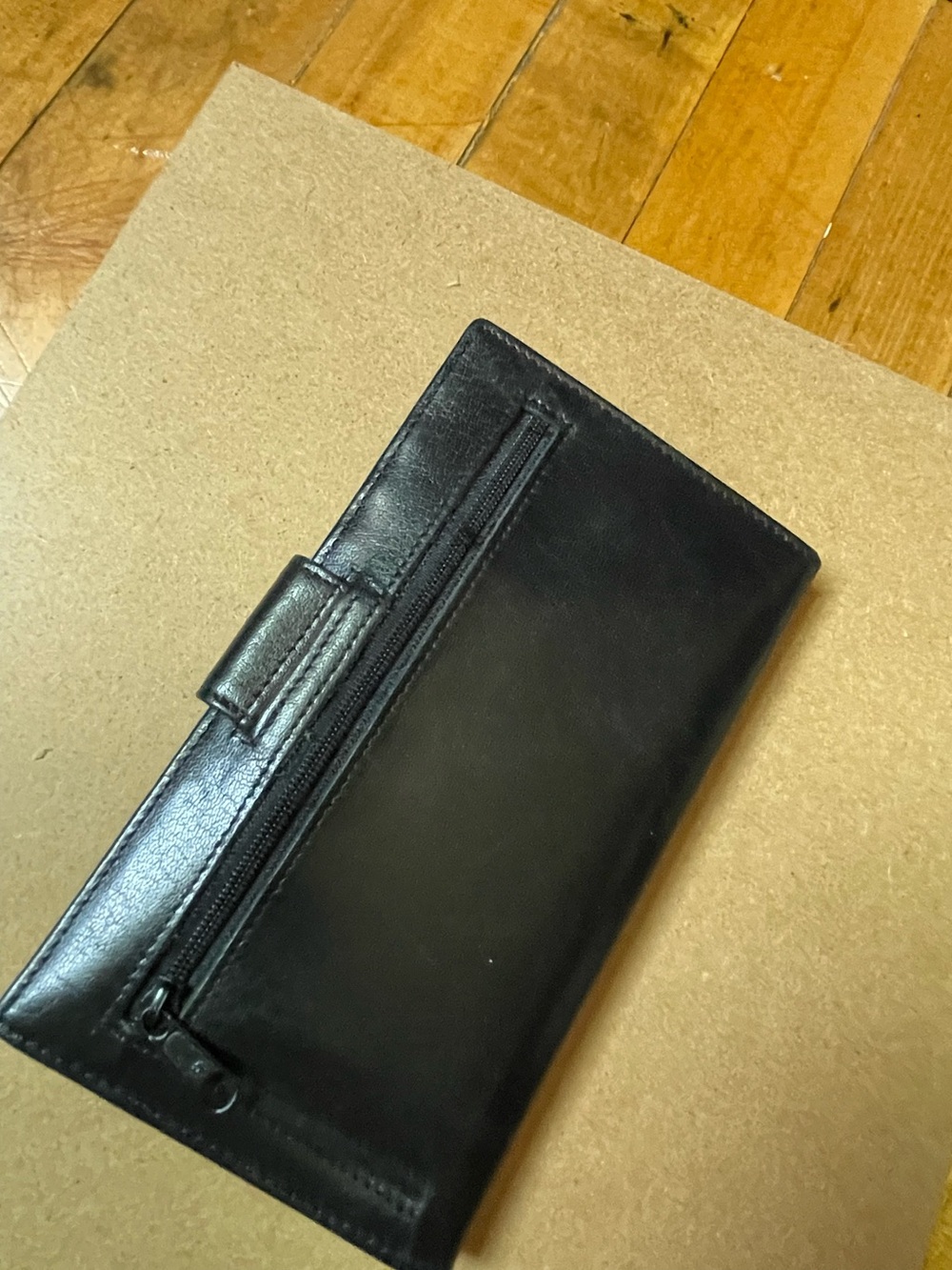 VTG Etienne Aigner Black Leather Wallet, Trifold. Lightly Used - Picture 5 of 5